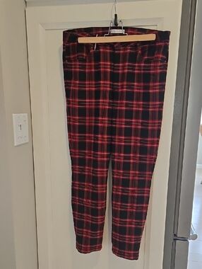 Women's Tommy Hilfiger Black & Red Plaid Pants